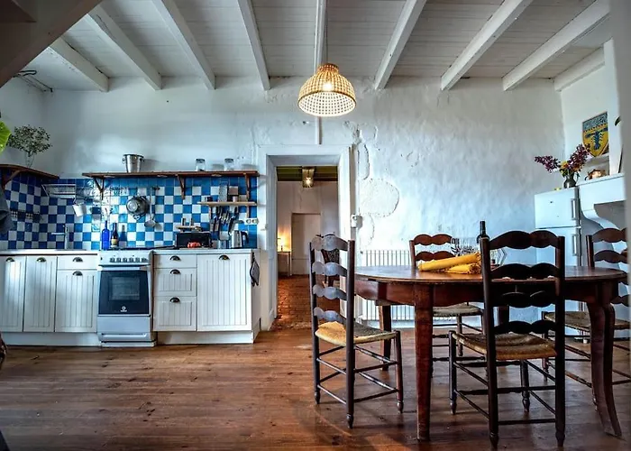 Bucolique De Martet *